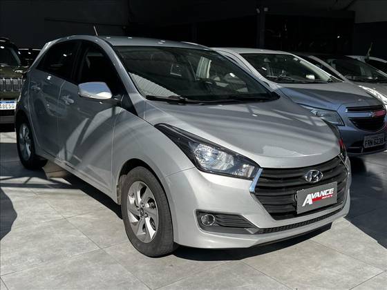 HYUNDAI HB20 1.6 COMFORT STYLE 16V FLEX 4P AUTOMÁTICO HYUNDAI HB20 1.6 COMFORT STYLE 16V FLEX 4P AUTOMÁTICO